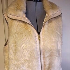 Roz & Ali Faux Cream Vest Super Soft. Size X L
